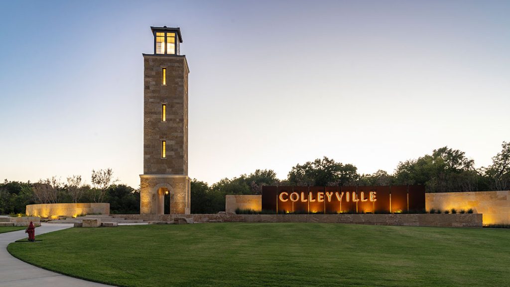 Colleyville Boulevard streetscape with tower and city entrance sign